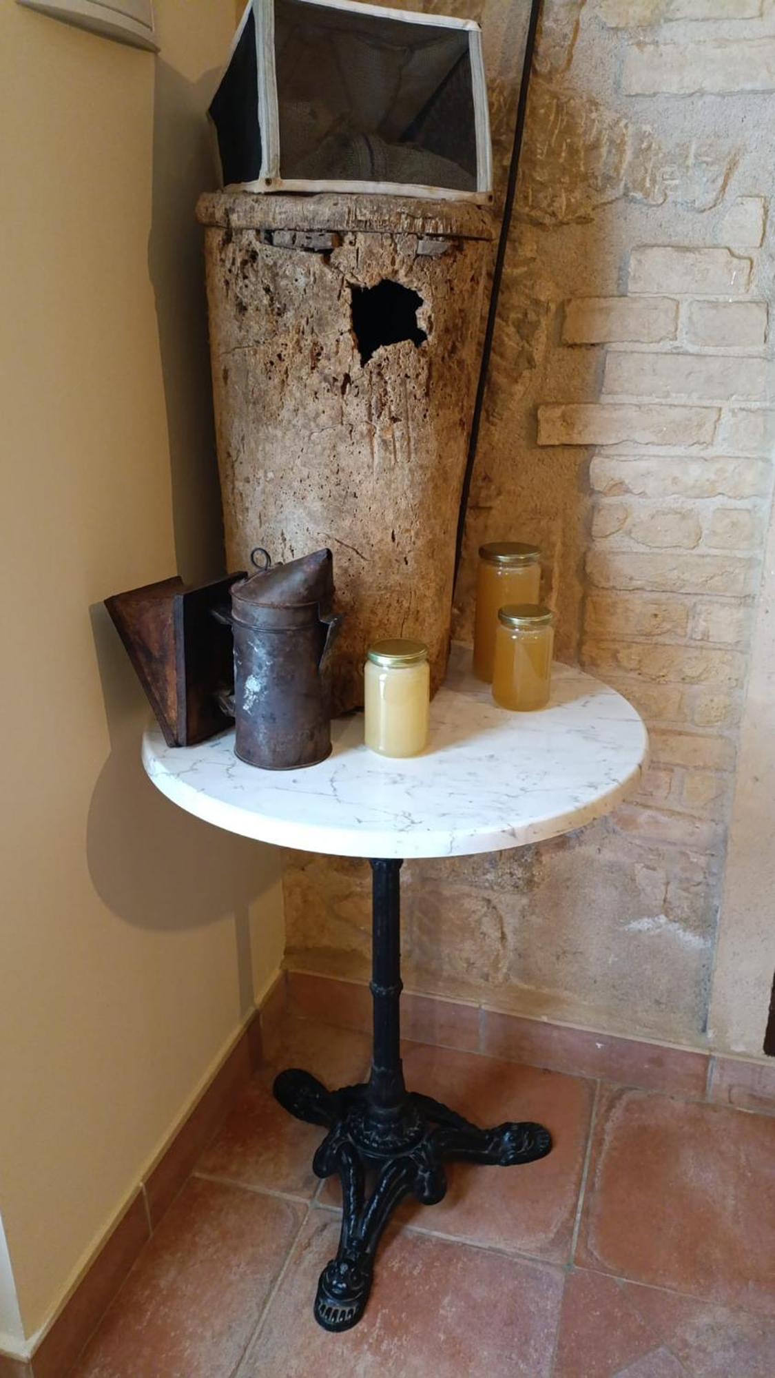 Apartamentos La Venta Del Rome Horta de Sant Joan Esterno foto