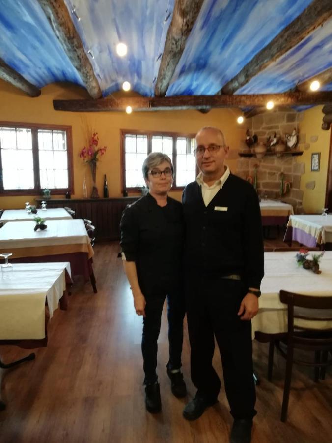 Apartamentos La Venta Del Rome Horta de Sant Joan Esterno foto